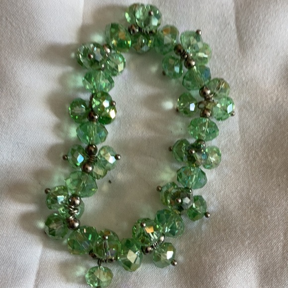 Bundle of bracelet & earrings plus bead necklace, bead bracelet and brooch - Picture 7 of 11